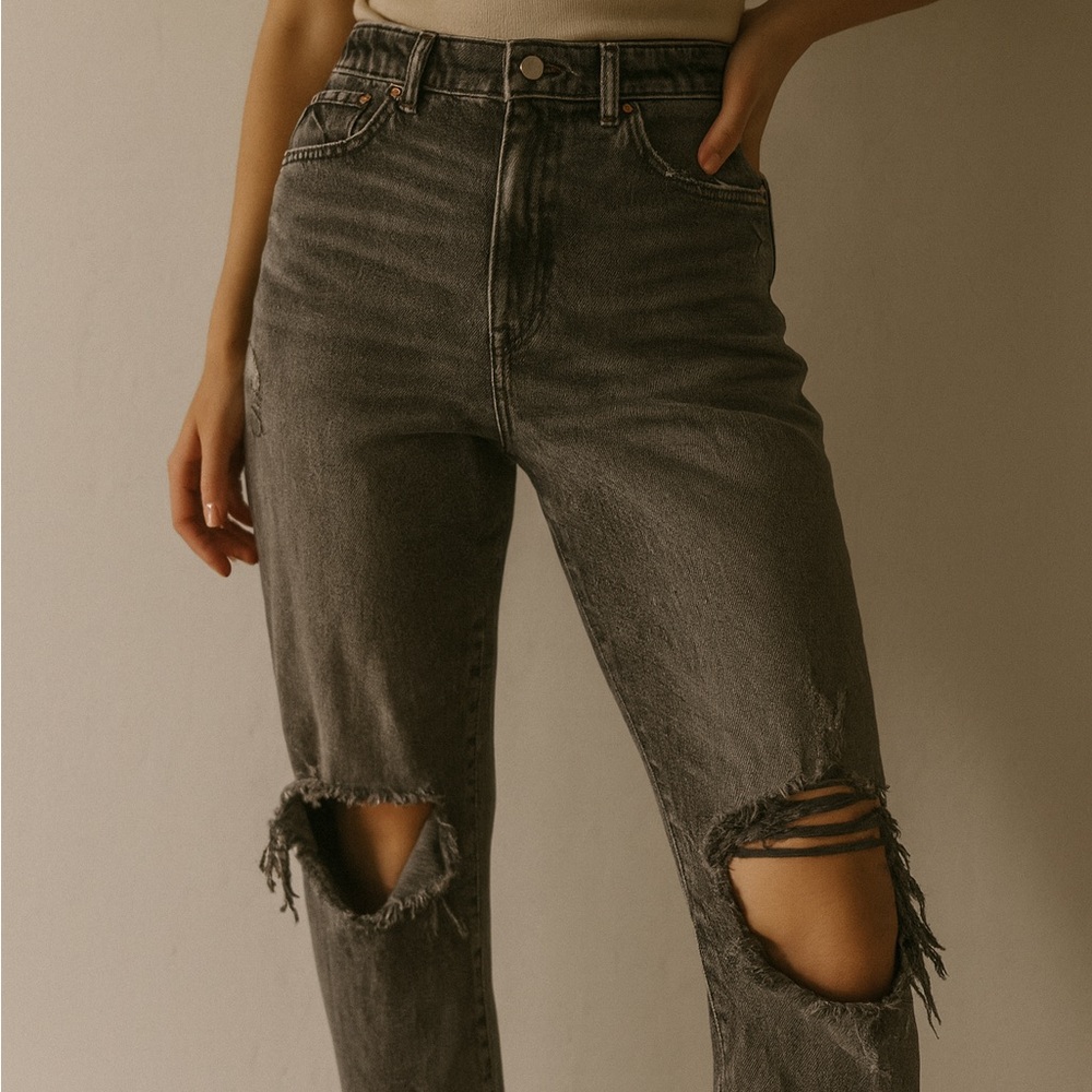 American Eagle High Rise Mom Jeans Dark Grey / Black Size 14